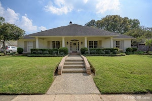 Baton Rouge Home, LA Real Estate Listing