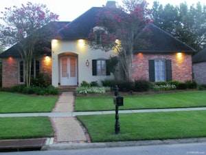 Baton Rouge Home, LA Real Estate Listing