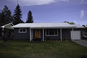 Omak Home, WA Real Estate Listing