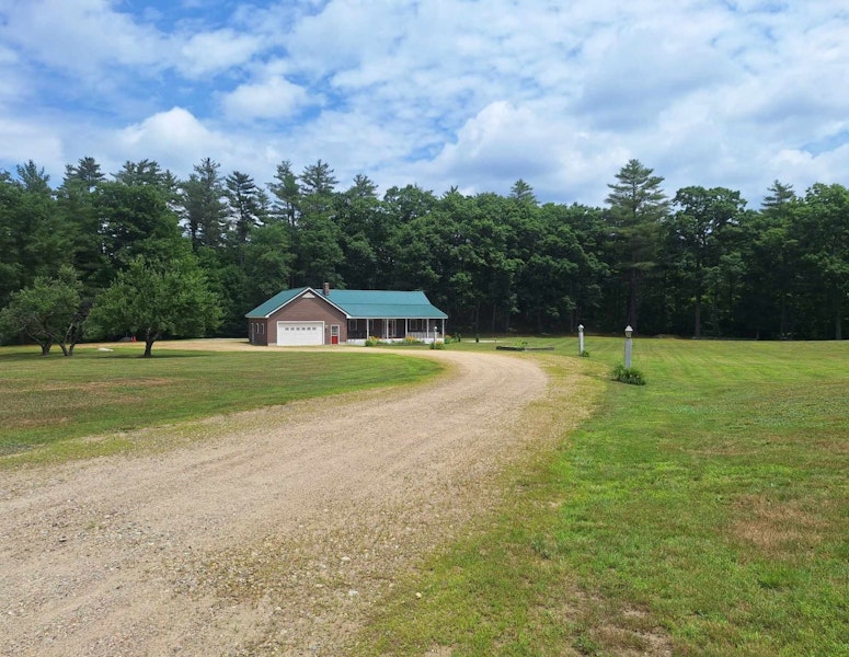Splendid 2 Bedroom 1 Bath Ranch on 3 Acres of Land 449