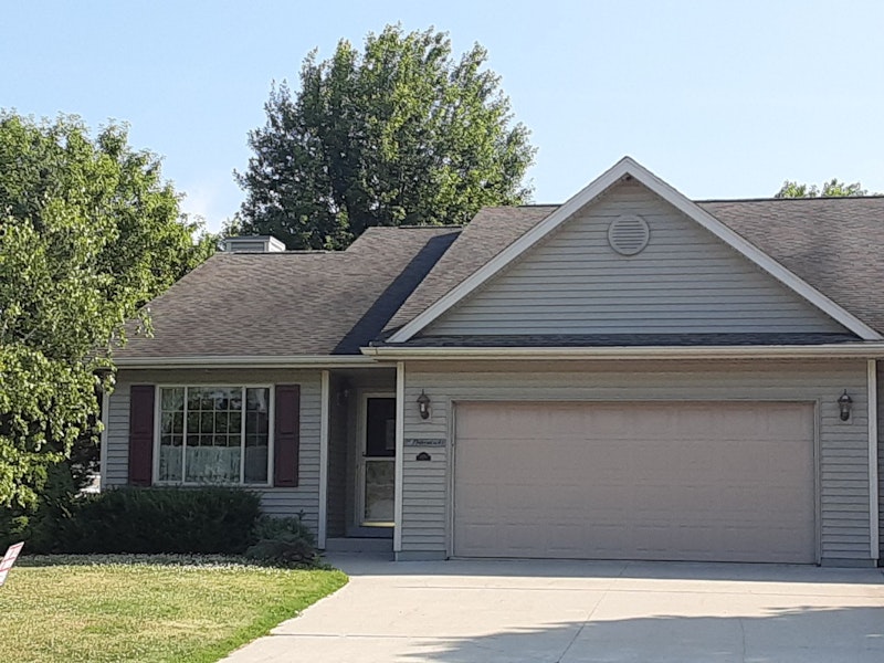 well-kept-condo-829-mockingbird-ln-plymouth-wi