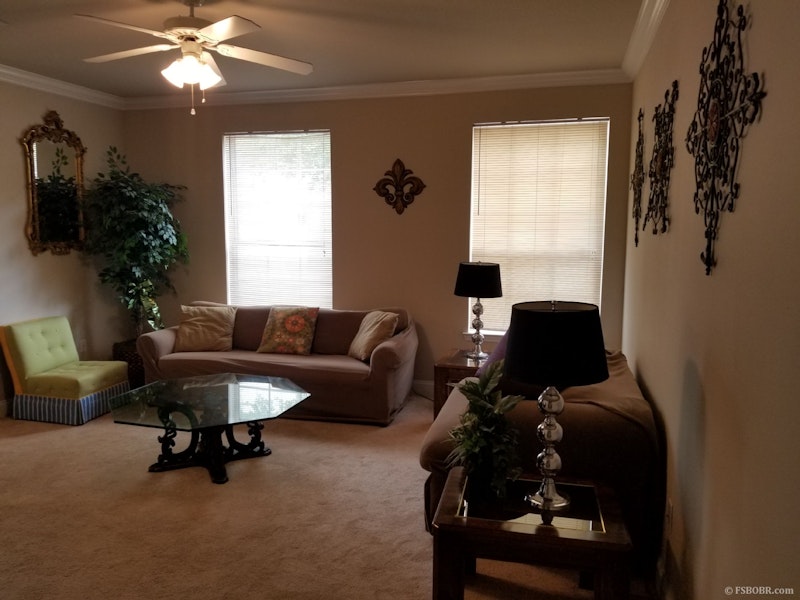 Furnished 2BR/2B Ground Floor Condo Near LSU 900 Dean Lee Dr., Unit