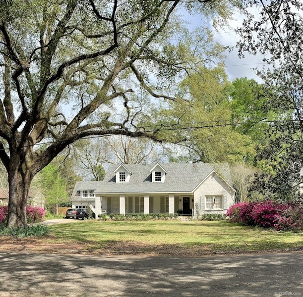 Best Street in BR Wonderful home 1621 Ingleside Drive, Baton Rouge LA